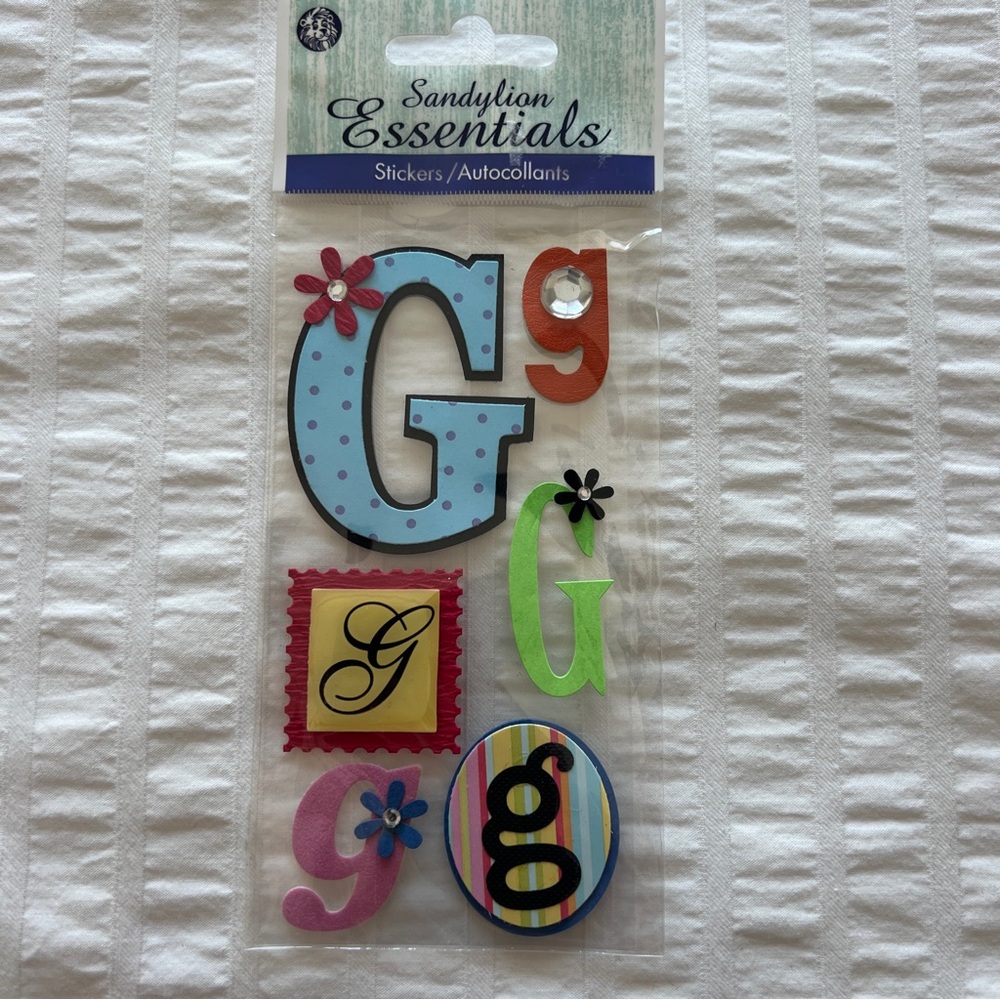 NWT Sandylion Essentials Monogram G Dimensional Sticker Set